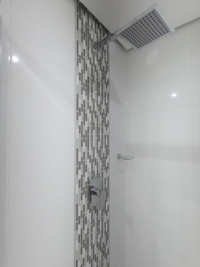 Pristine King Size Bed Apartment In Secure Complex Durban Exterior photo